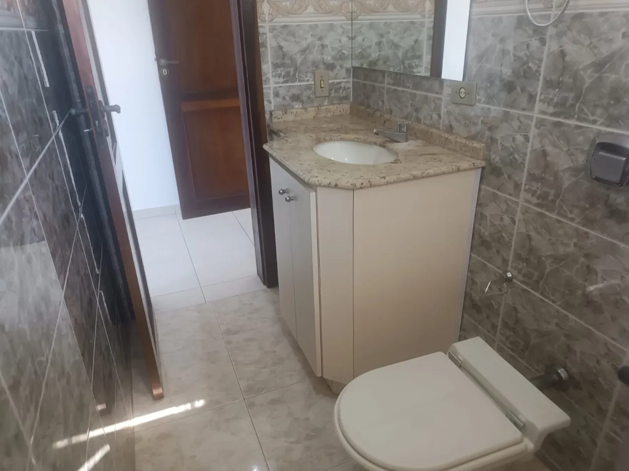 Квартира в оренду з 3 спальнями та 1 місцем паркування — photo 20