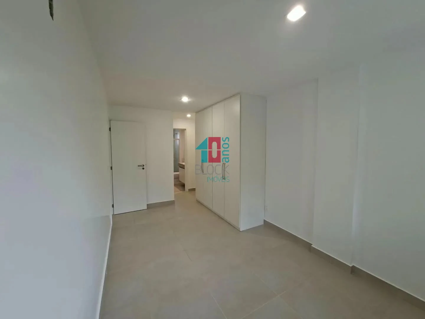 3-bedroom apartment with 1 suite and balcony, 122 m² — photo 7