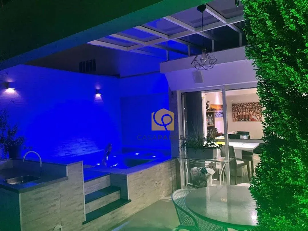 Mountain view in a 3-bedroom apartment, 138 m² — photo 9