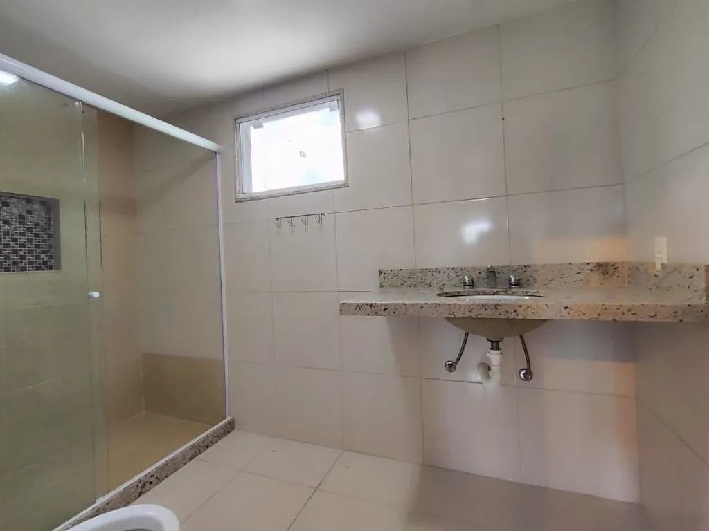 House with 5 bedrooms, 5 bathrooms, 400 m² — photo 32