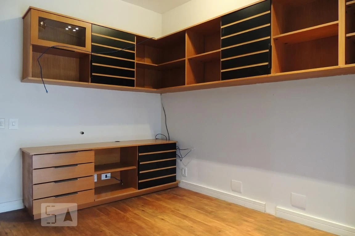 Apartamento de 4 quartos com janelas do piso ao teto — photo 5
