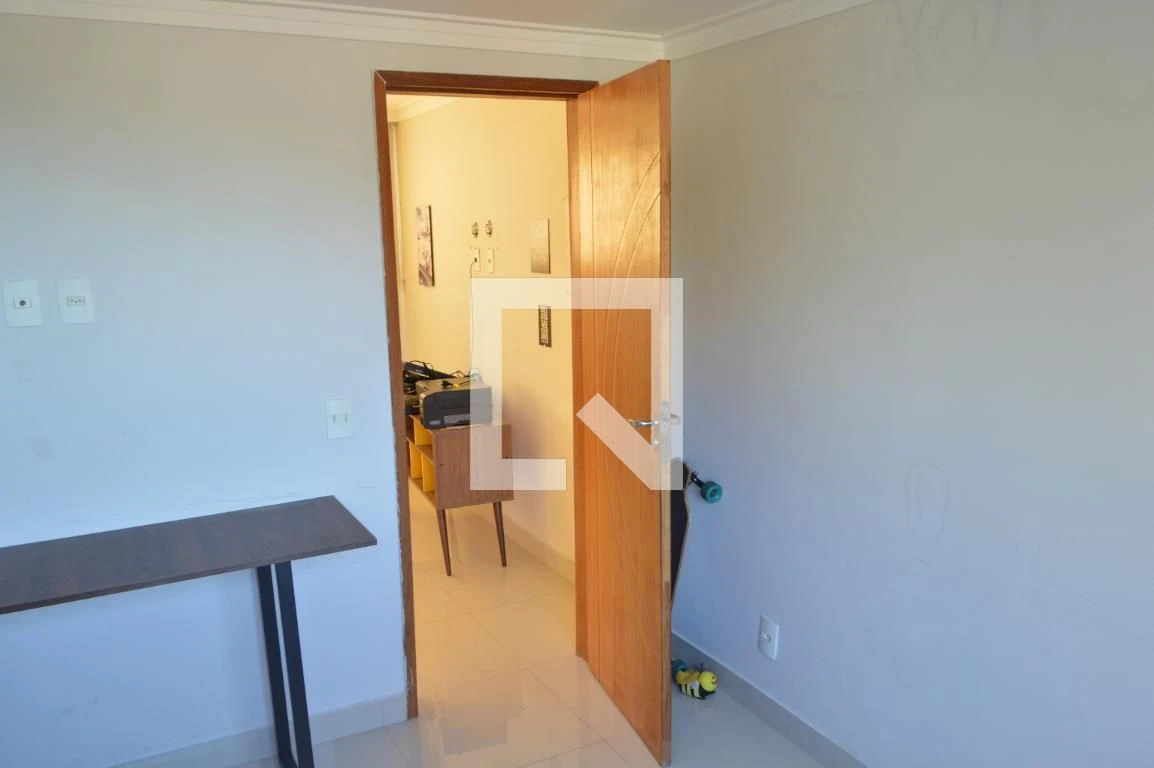 Casa de 5 quartos com 3 suítes e varanda fechada — photo 38