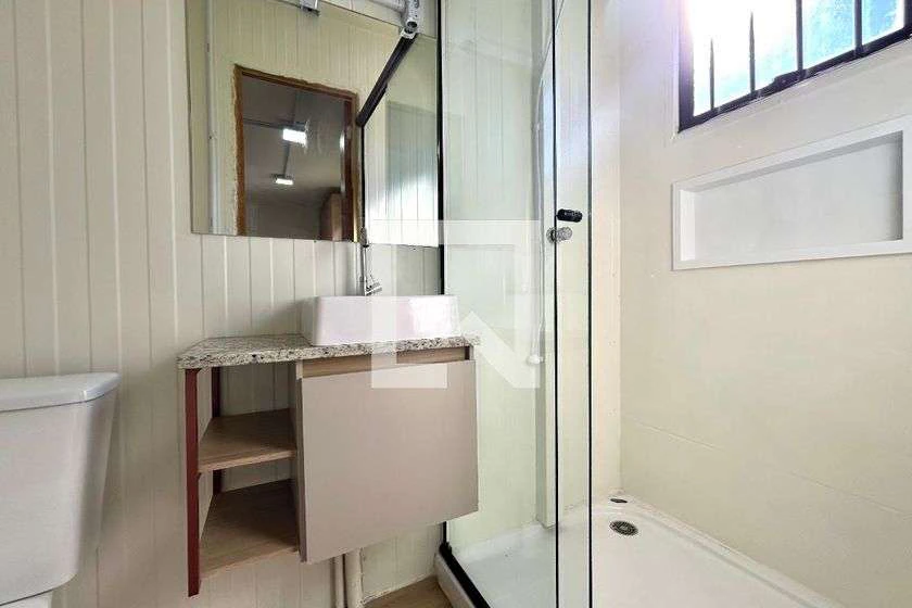 Casa para aluguel de 1 quarto com 15 m² e 1 banheiro — photo 8