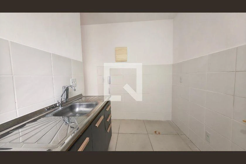 2-bedroom apartment with a mountain view — photo 8
