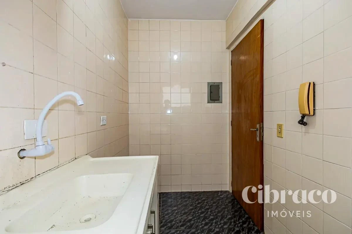 Apartamento com piso de madeira ou laminado, Rebouças — photo 7