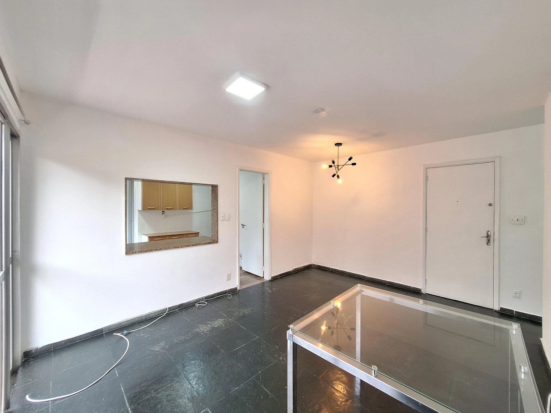 Apartamento de 75 m² com jacuzzi e varanda envidraçada — photo 16