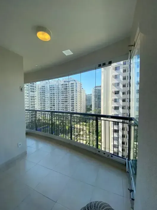Apartamento de 2 quartos com cozinha a gás e varanda — photo 19