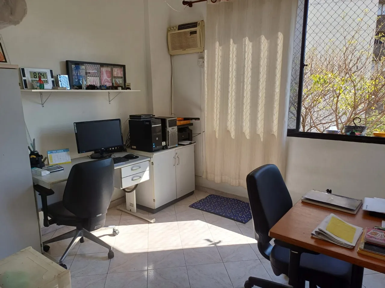 Furnished 3-bedroom apartment with a separate kitchen — photo 4