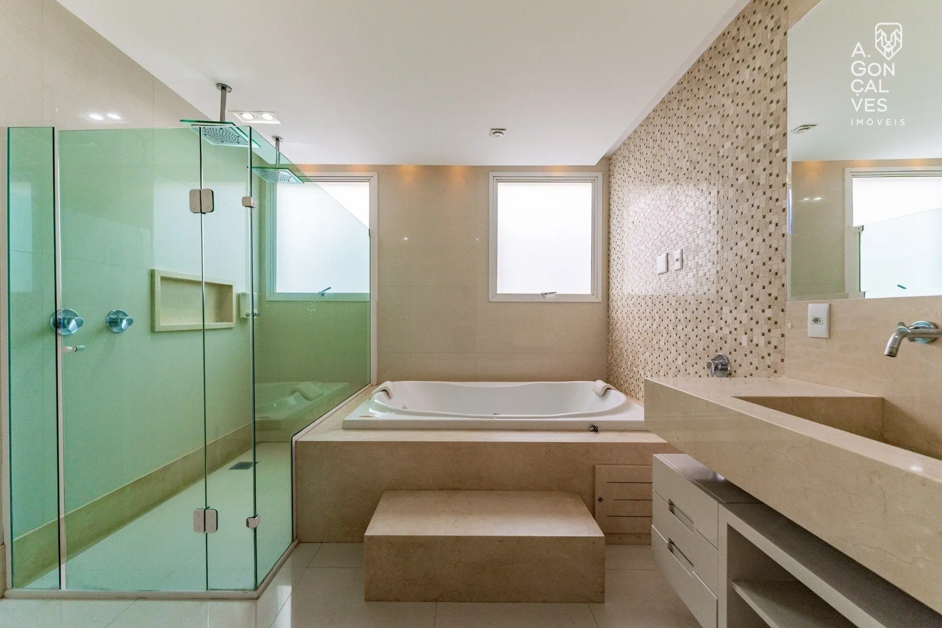 Furnished house with open-plan kitchen and 3 suites — photo 25
