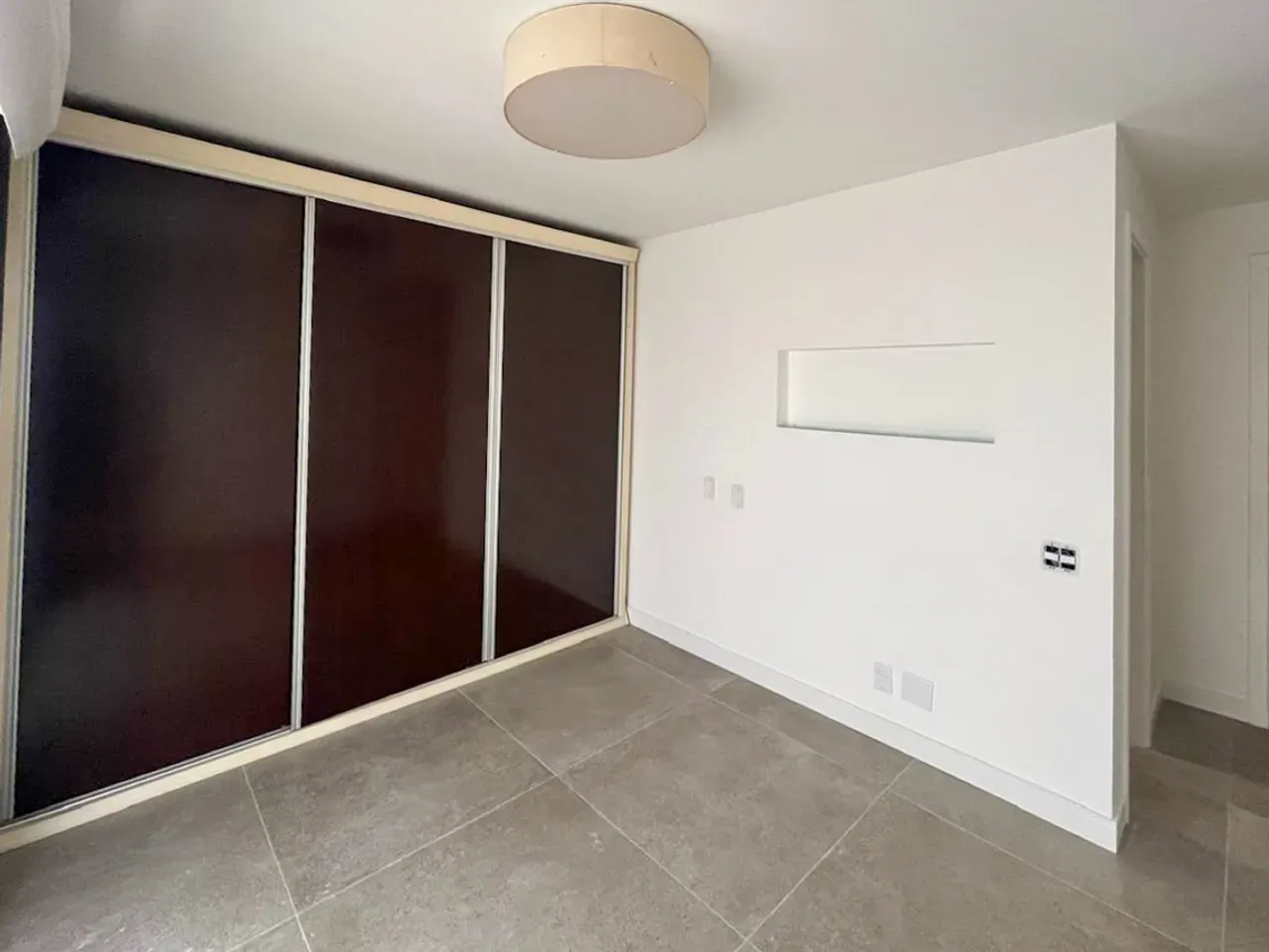3-bedroom apartment with a washing machine — photo 4