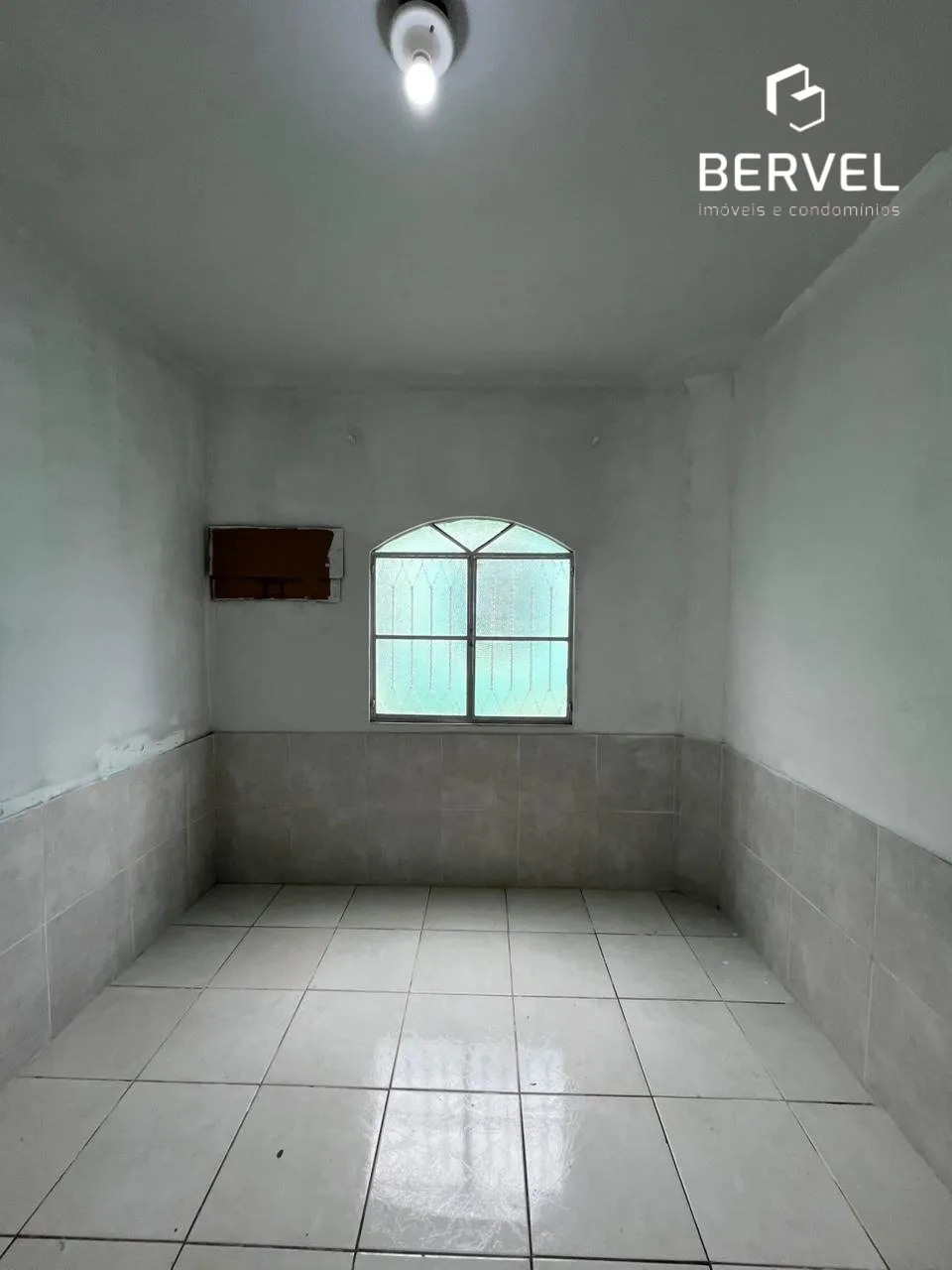 House with 1 bedroom and ceramic tile floors — photo 8