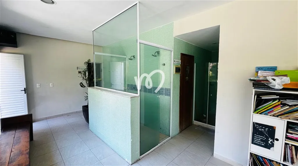 Furnished 3-bedroom apartment with gas stove kitchen — photo 35