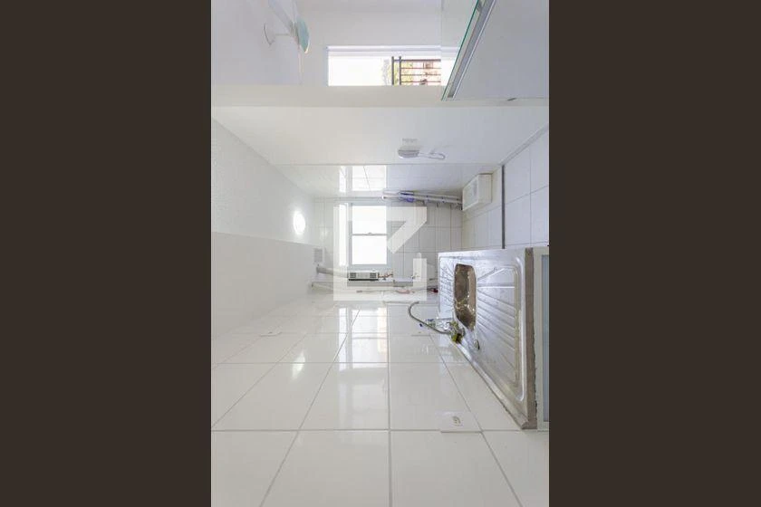 2-bedroom apartment with open-plan kitchen and living room — photo 54