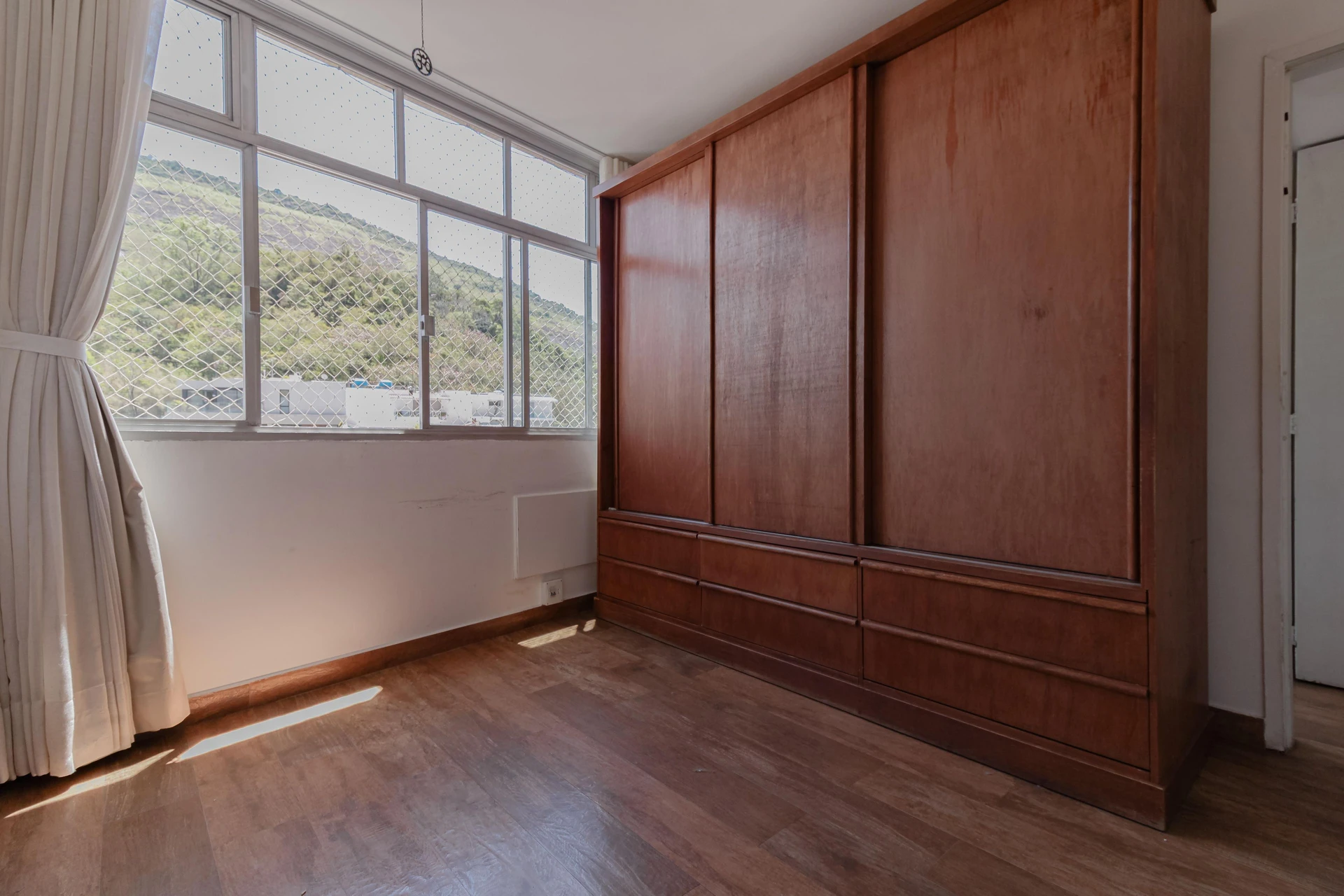 Unfurnished apartment with 3 bedrooms, 3 baths and parking — photo 3