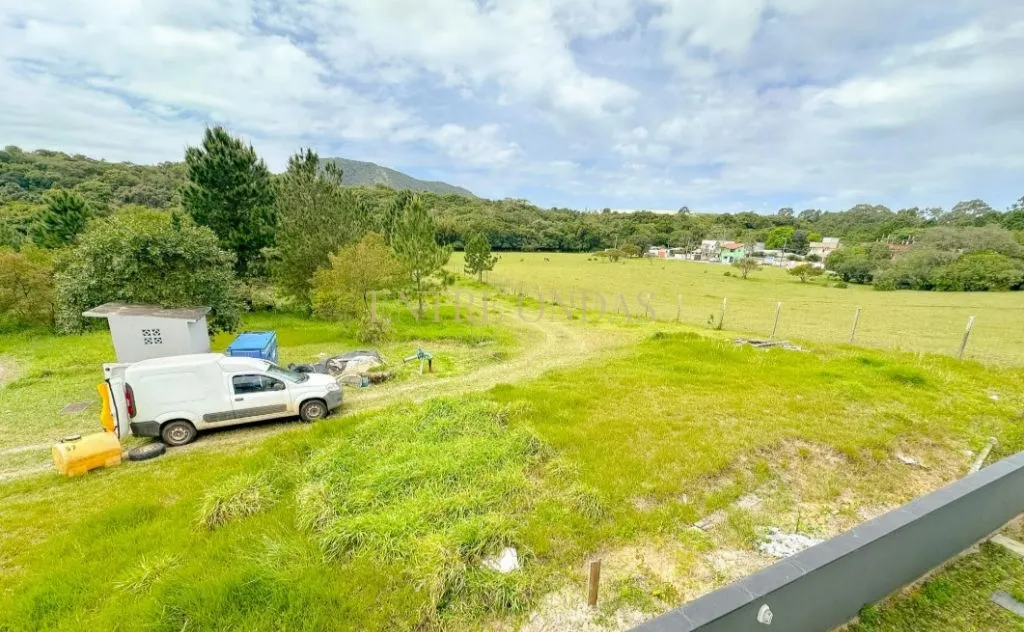 3-bedroom house with a mountain view in Florianópolis — photo 37