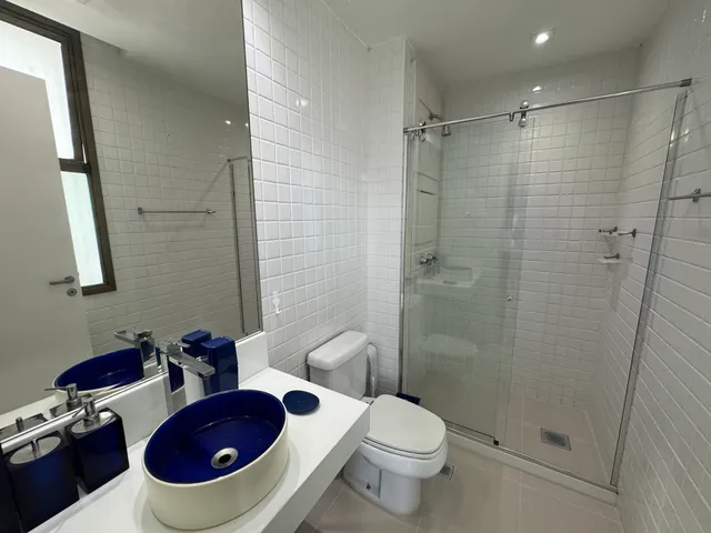 Apartamento com 3 dormitórios e varanda envidraçada — photo 3