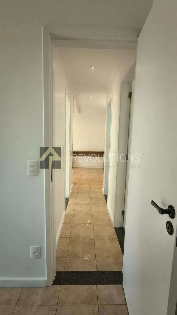 3-bedroom apartment, 1 with its own bathroom, 90 m² — photo 3