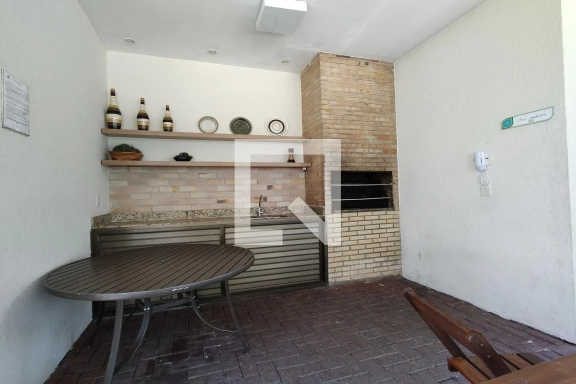 Unfurnished apartment with 3 bedrooms and open kitchen — photo 71