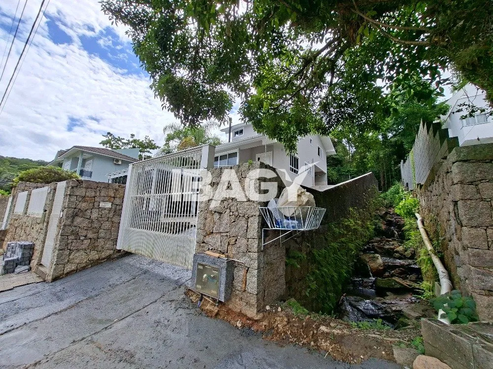 Furnished house with 3 bedrooms and a spacious balcony — photo 31