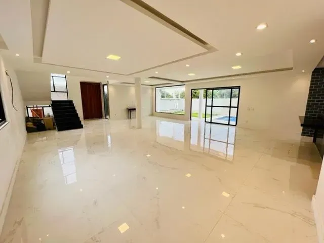 4-bedroom house with 5 bathrooms, 420 m² and 3 parking — photo 7