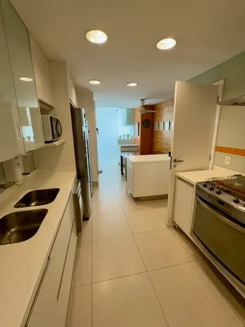 3-bedroom apartment with a washing machine in Rio de Janeiro — photo 6