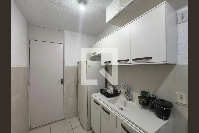 Apartamento amueblado de 2 dormitorios con cocina a gas — photo 4