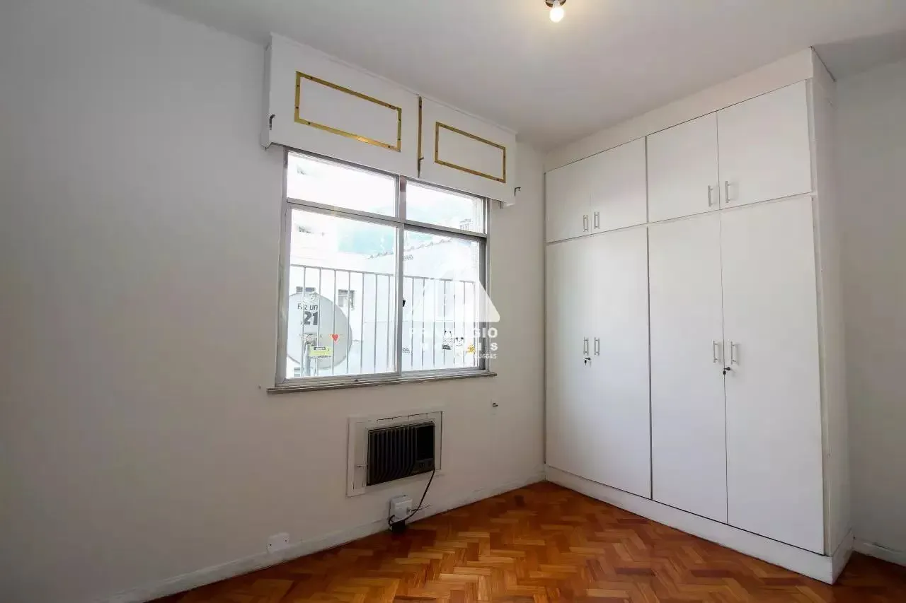 Деревянный пол или ламинат и 2 спальни: квартира 84 м² — photo 3