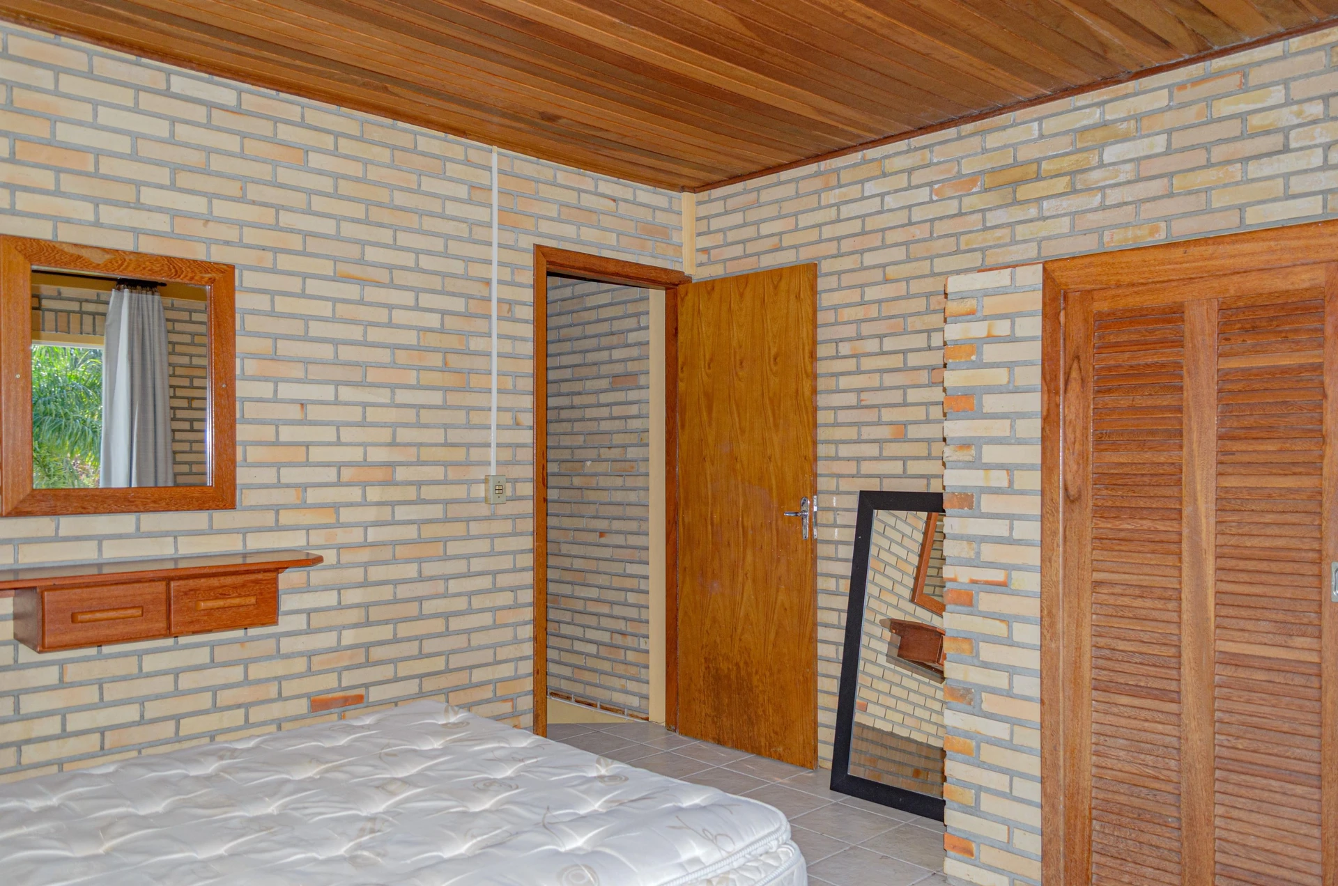2-bedroom house with a garden in Florianópolis — photo 27
