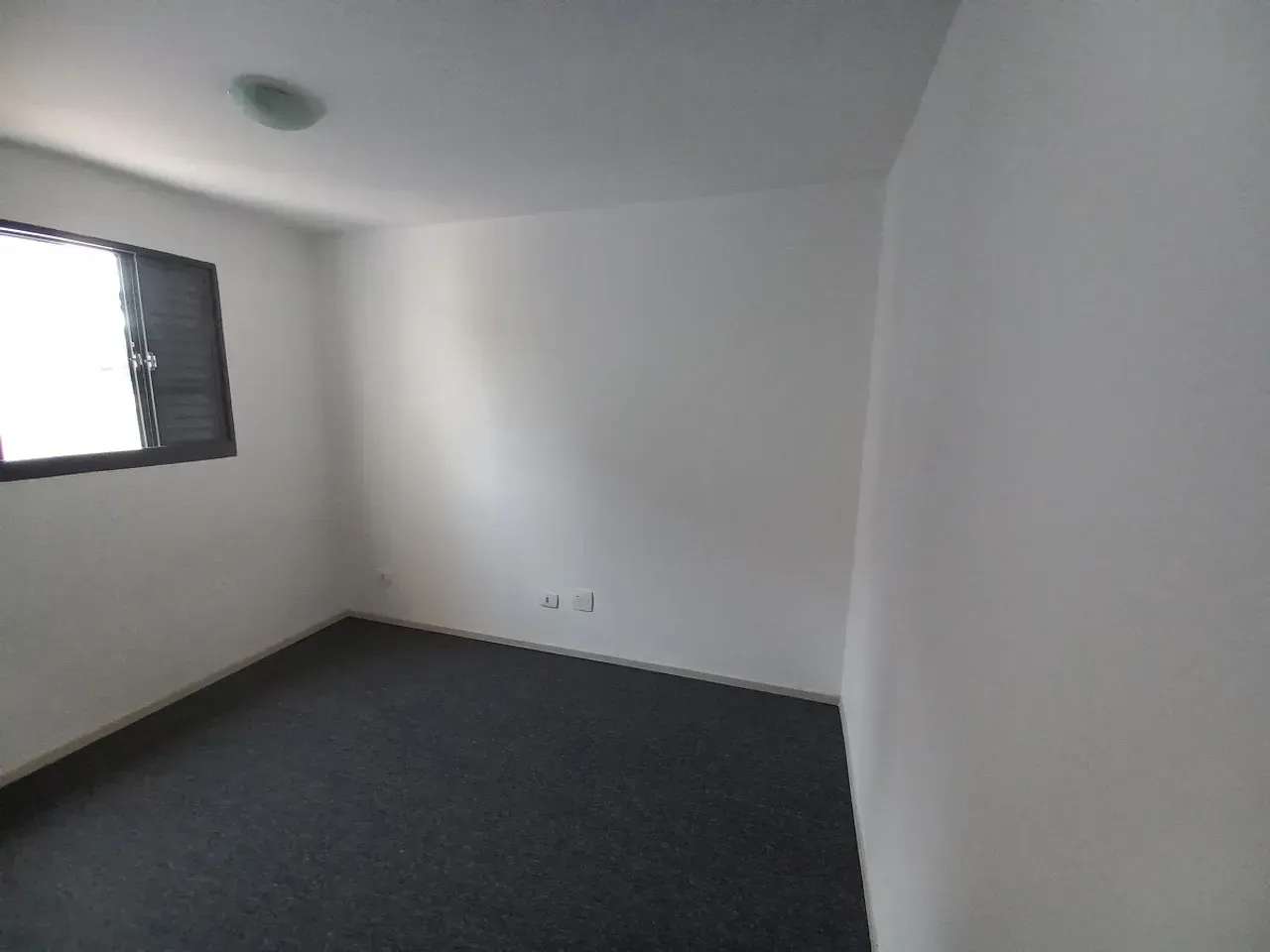 90 m² unfurnished apartment with a separate kitchen — photo 11