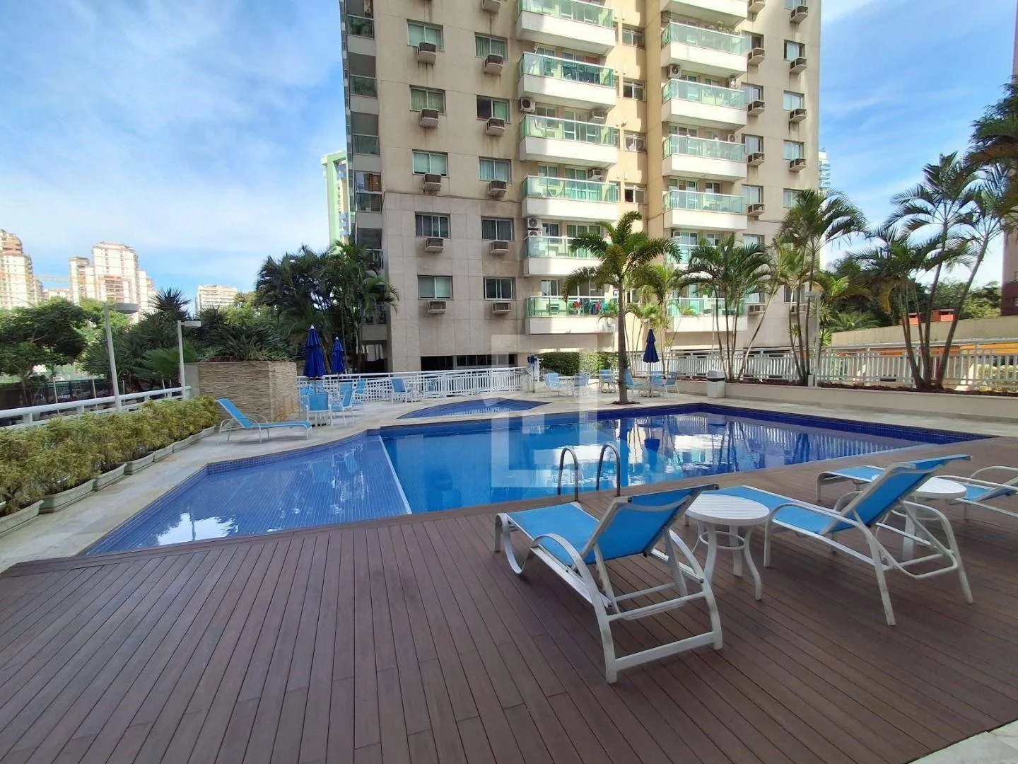Glass-enclosed balcony in a 2-bedroom apartment, 64 m² — photo 10