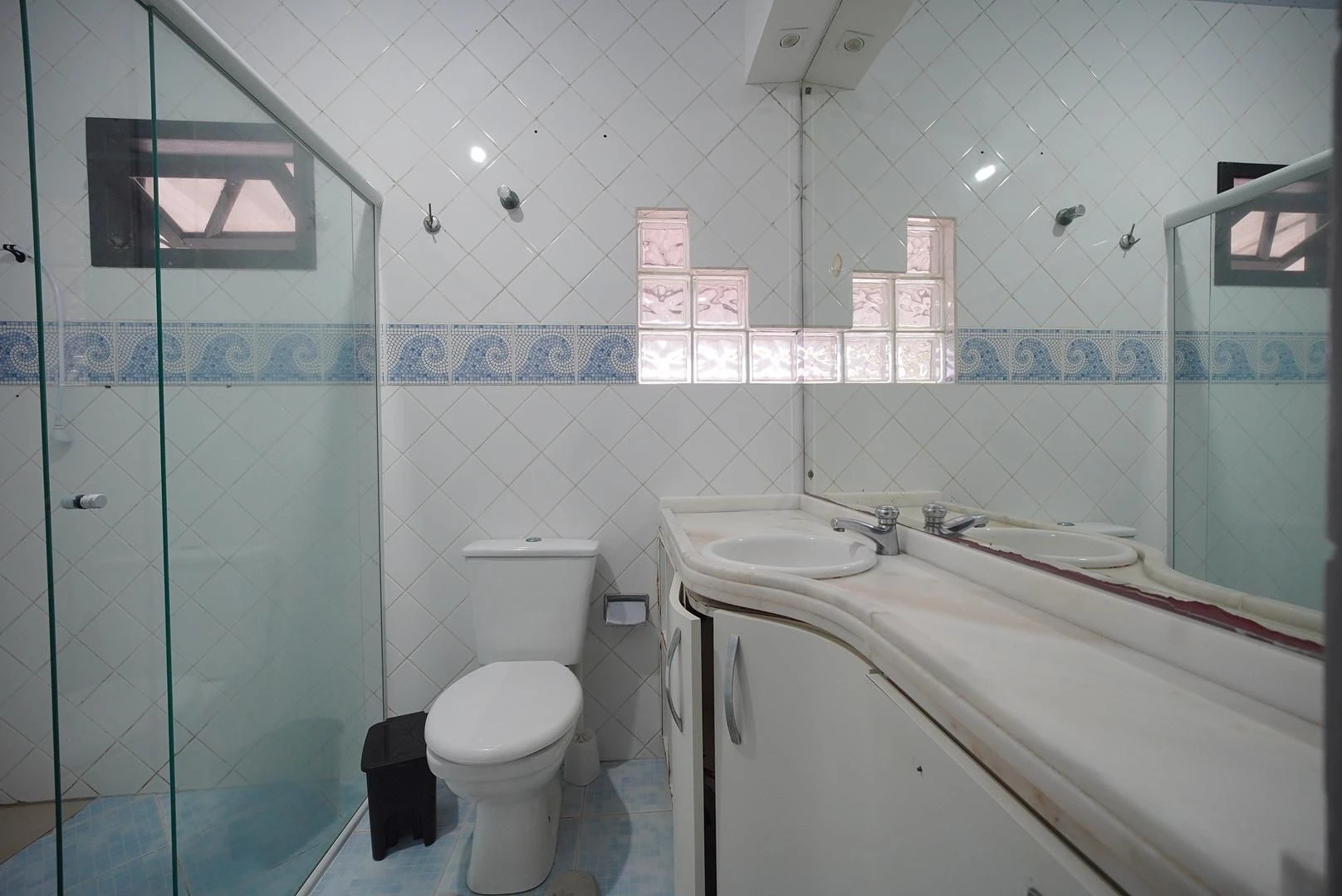 2-bedroom house with a garden — photo 13
