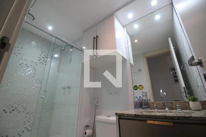 Glass-enclosed balcony in a 2-bedroom apartment, 78 m² — photo 30