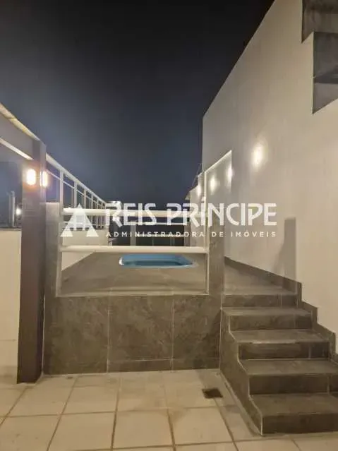 Duplex top-floor apartment with 3 bedrooms and balcony grill — photo 17