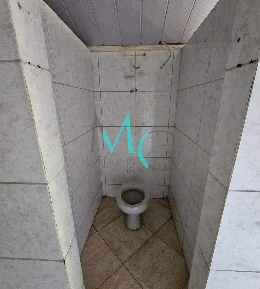 Casa ampla sem mobília com 720 m², 1 quarto e 4 banheiros — photo 28