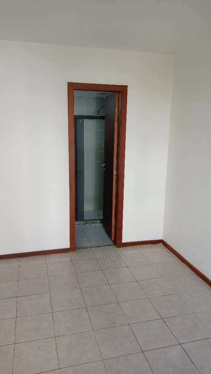 Glass-enclosed balcony in a 2-bedroom apartment, 78 m² — photo 9