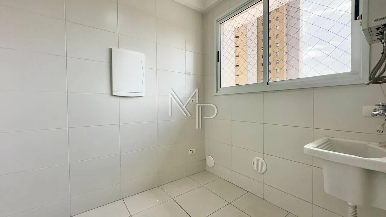 3-bedroom apartment with a grill on the balcony — photo 16
