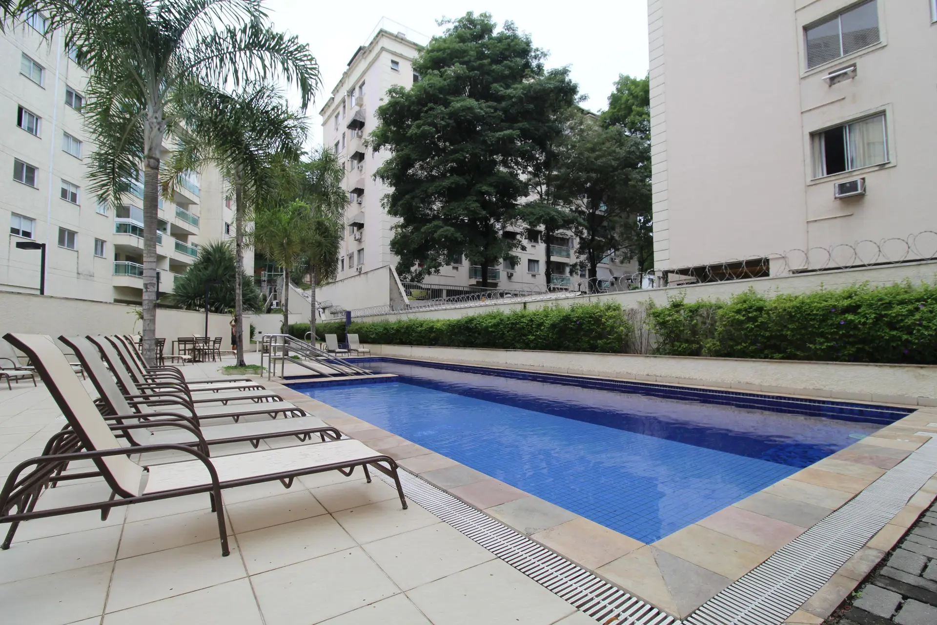 Furnished apartment, 72 m², with a glass-enclosed balcony — photo 19