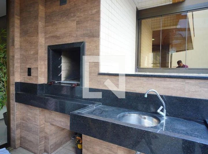 Rental apartment with 2 en-suite bedrooms and 200 m² — photo 4