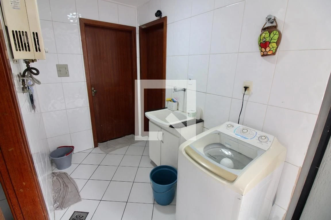 260 m² house with a jacuzzi and a private pool — photo 61