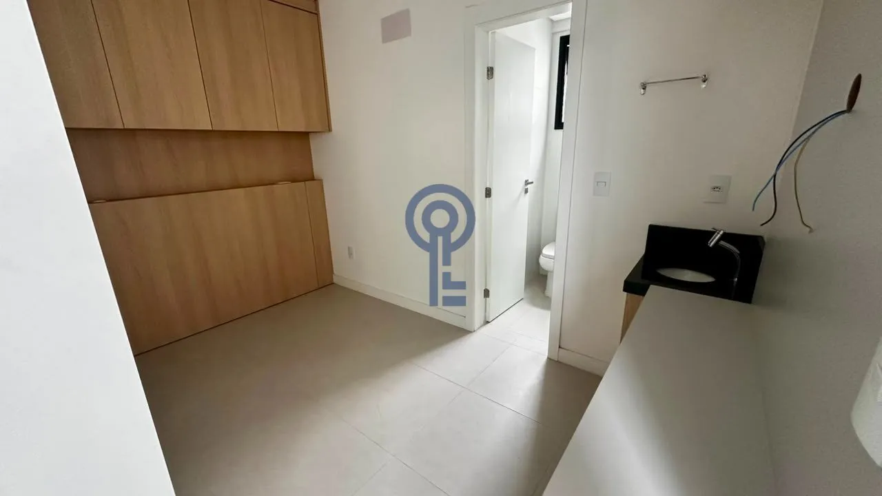 25 m² studio with 1 parking spot, balcony and open-plan kitchen — photo 23