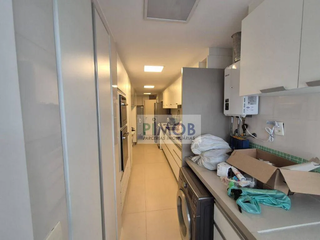 Furnished duplex penthouse with 3 bedrooms and 256 m² — photo 45