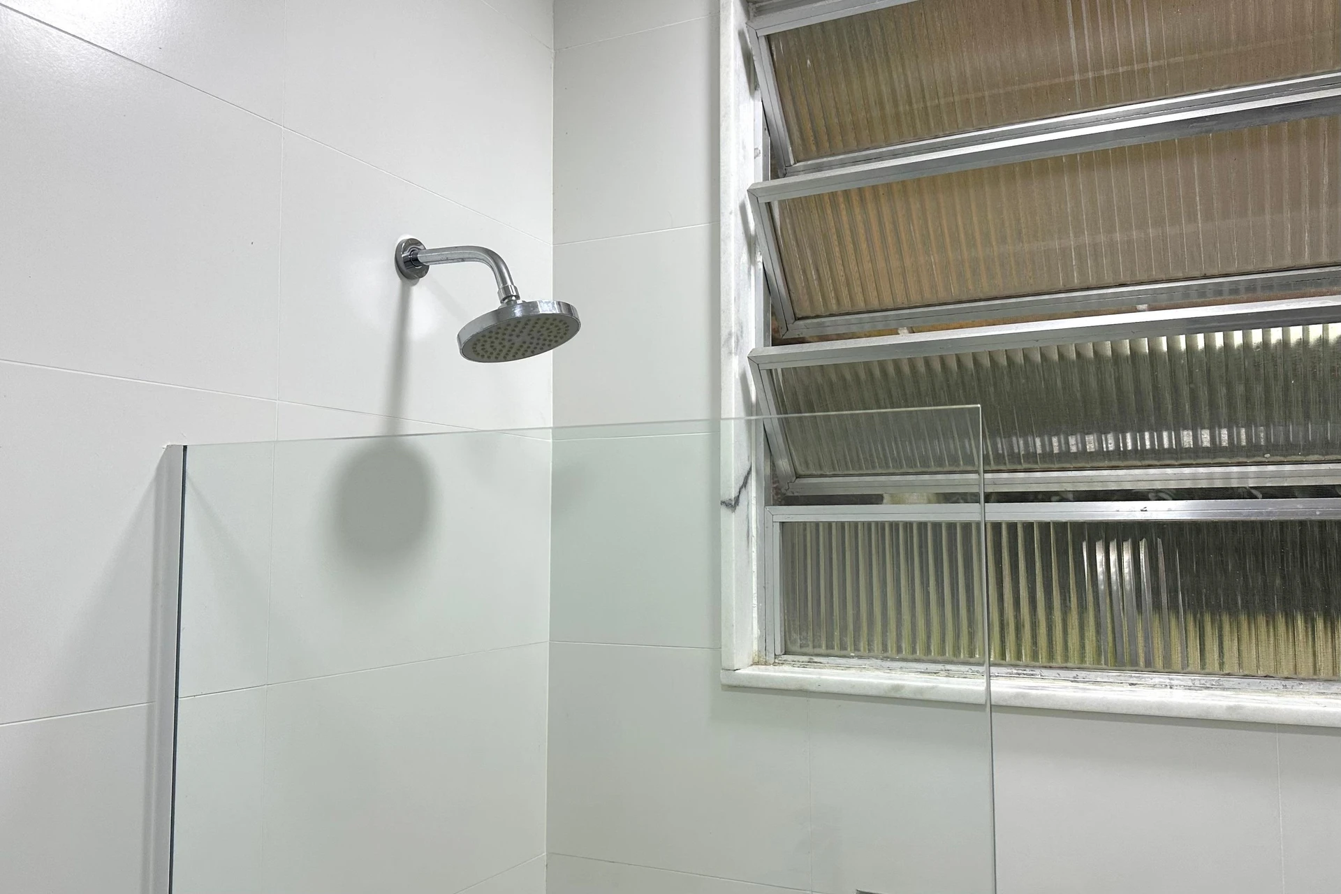 Apartamento mobiliado com 1 quarto, varanda e 2 banheiros — photo 11