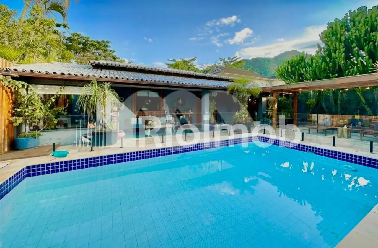Furnished house with 5 bedrooms and 5 bathrooms — photo 9