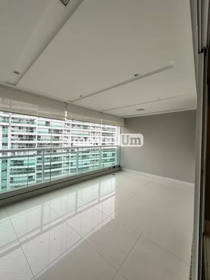 3-bedroom apartment with a home office — photo 17