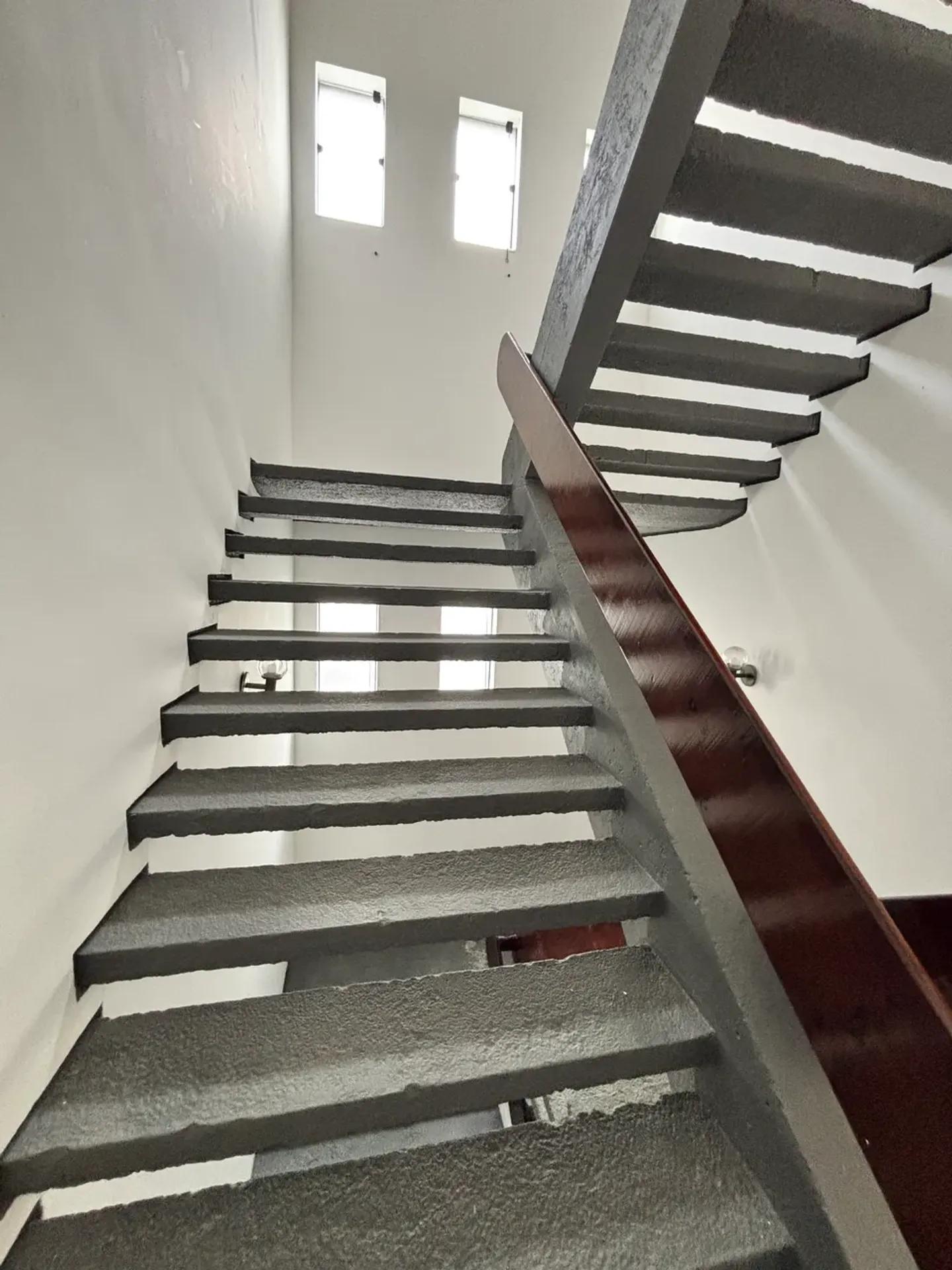 Furnished 580 m² house with 4 bedrooms and a gas kitchen — photo 26
