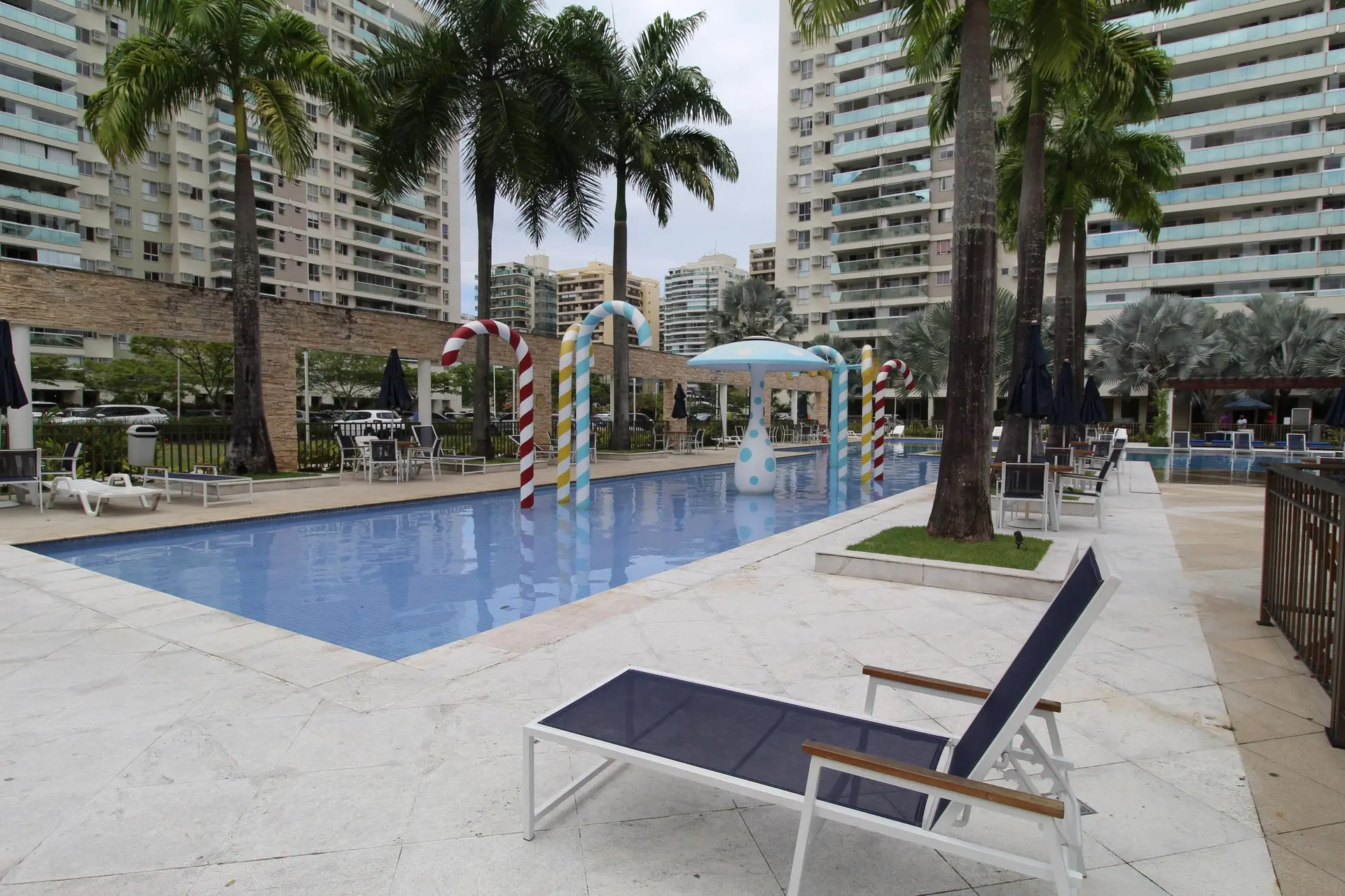 Apartment with 3 bedrooms and 2 bathrooms plus balcony — photo 43