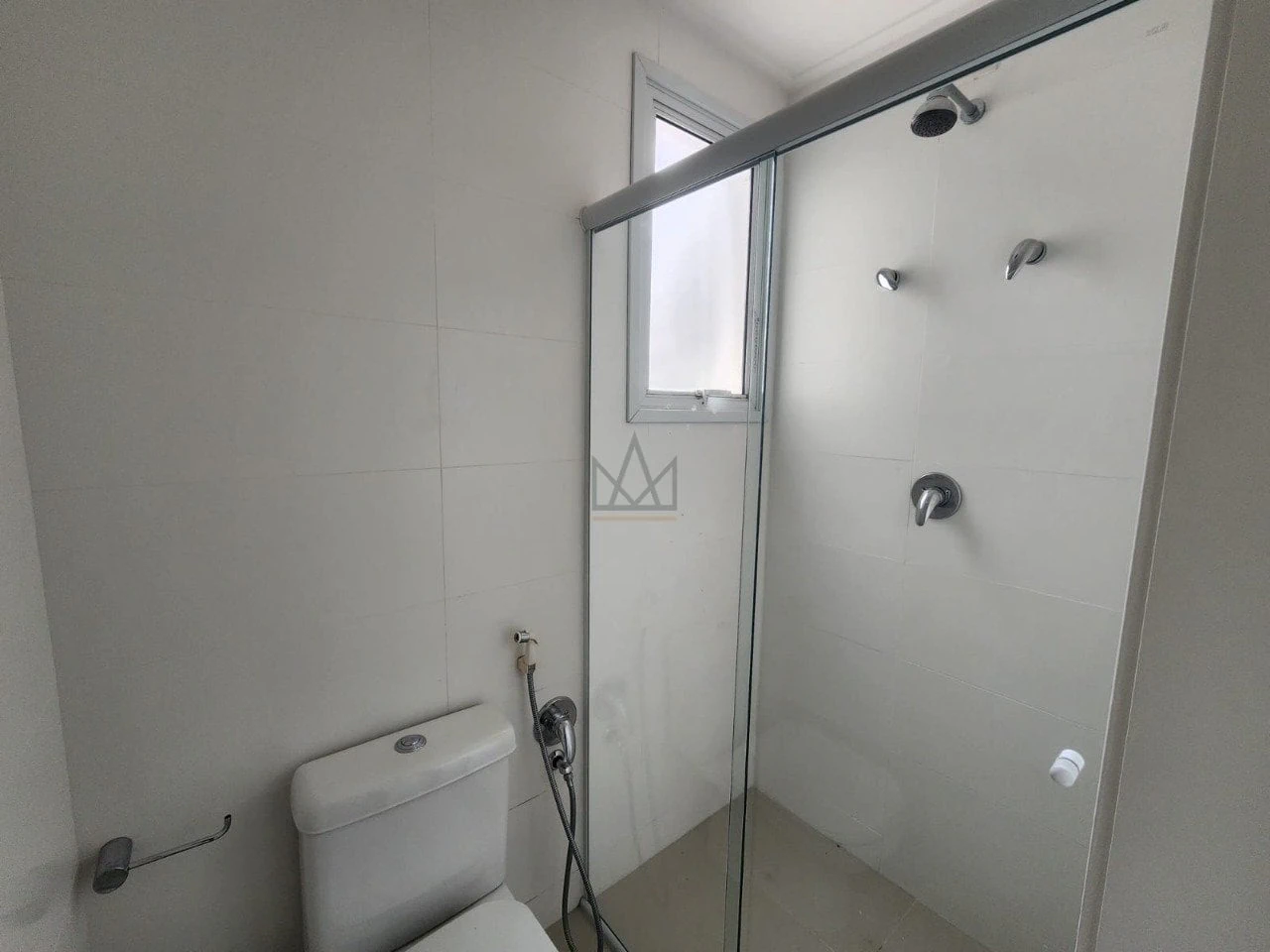 Departamento con ventanales de piso a techo en Florianópolis — photo 30