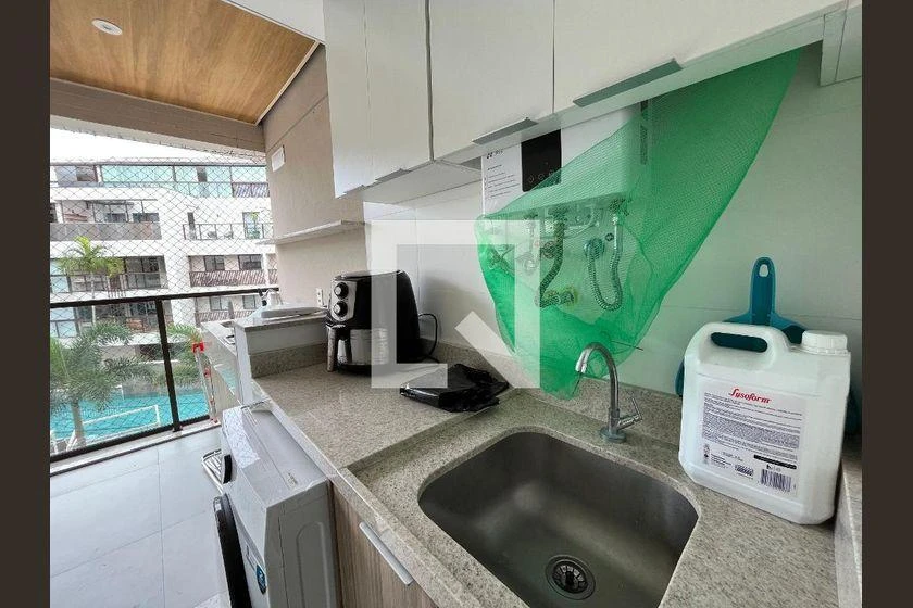 Balcony with a grill in a 3-bedroom apartment, 89 m² — photo 42