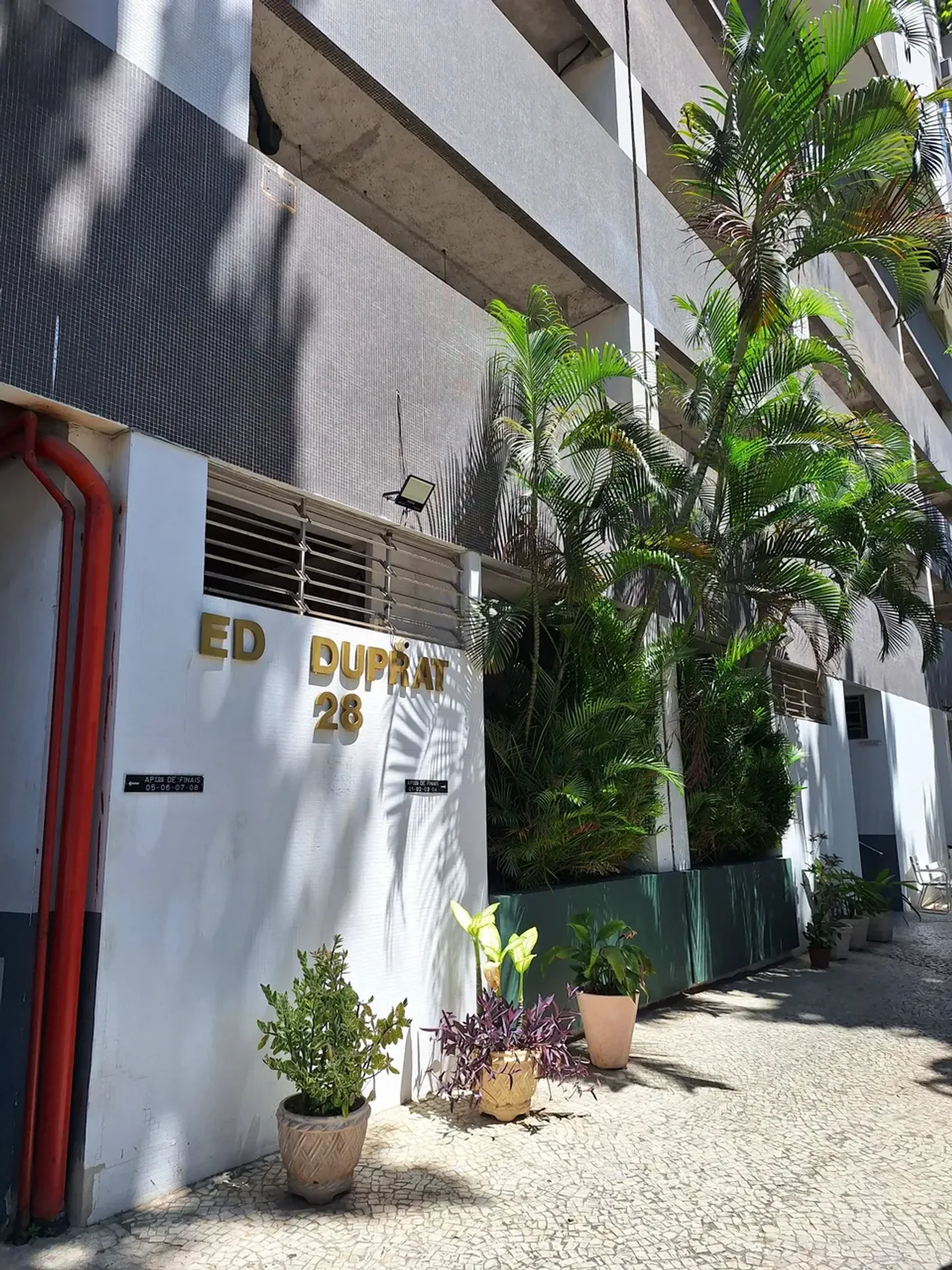 2-bedroom apartment in a building with a gym — photo 19