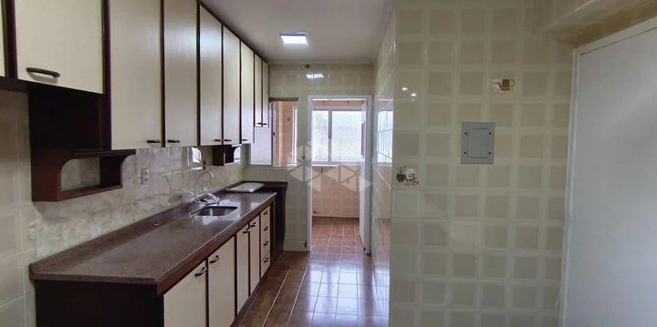 Apartamento de 74 m² con 2 dormitorios y parking cubierto — photo 2